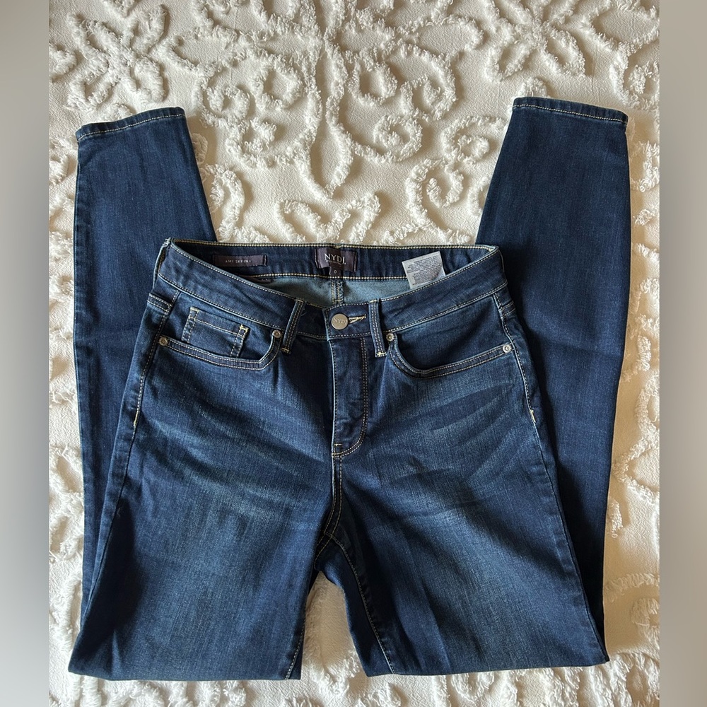 NYDJ AMI SKINNY Jean, dark wash, ankle length size 0